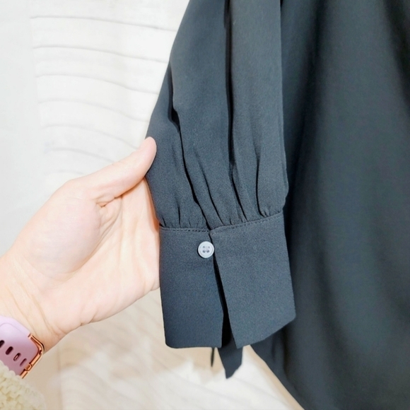 LOFT BLACK CHIFFON SHEER BLOUSE CRISS CROSS STRAP NECK DETAIL sz  SMALL - Picture 4 of 6